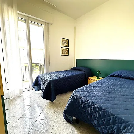 Apartman Comfortable House Close To The In