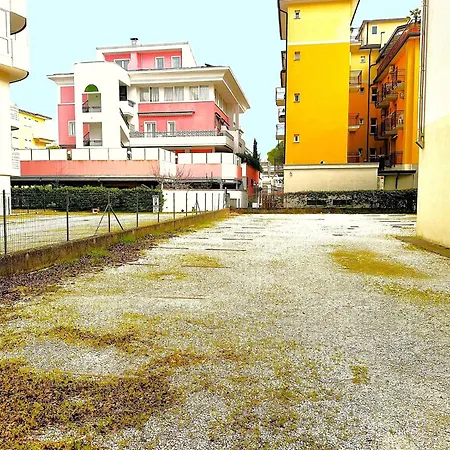 Comfortable House Close To The In Apartman Bibione